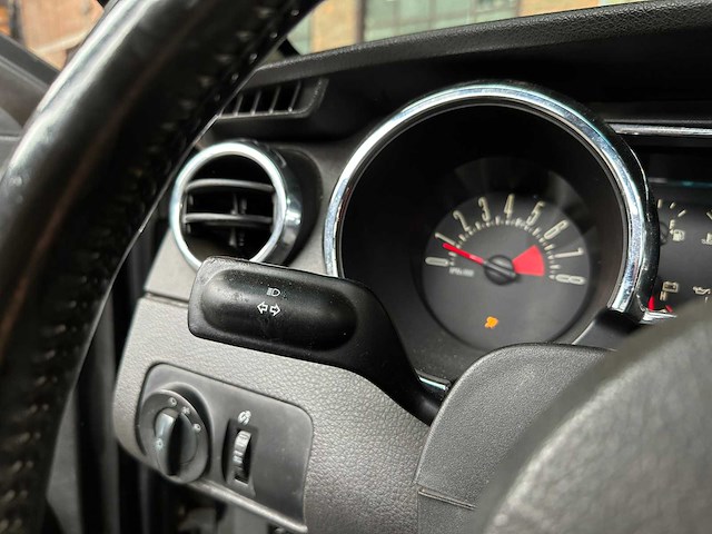 Ford mustang cabriolet 4.0 v6 214pk 2005 - afbeelding 14 van  36