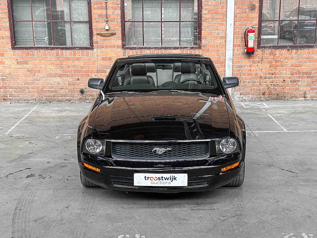Ford mustang cabriolet 4.0 v6 214pk 2005 - afbeelding 33 van  36