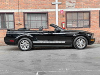 Ford mustang cabriolet 4.0 v6 214pk 2005 - afbeelding 36 van  36