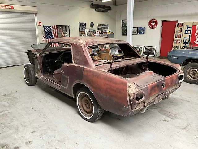 Ford mustang carrosserie - afbeelding 4 van  10