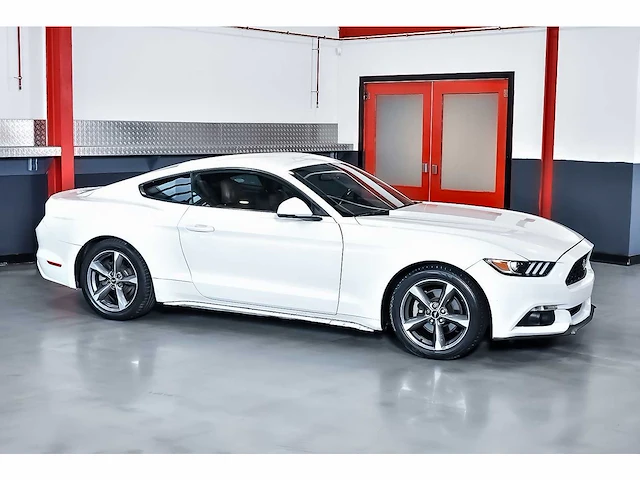 Ford mustang coupe 3,7l v6 - 2017 - afbeelding 4 van  84