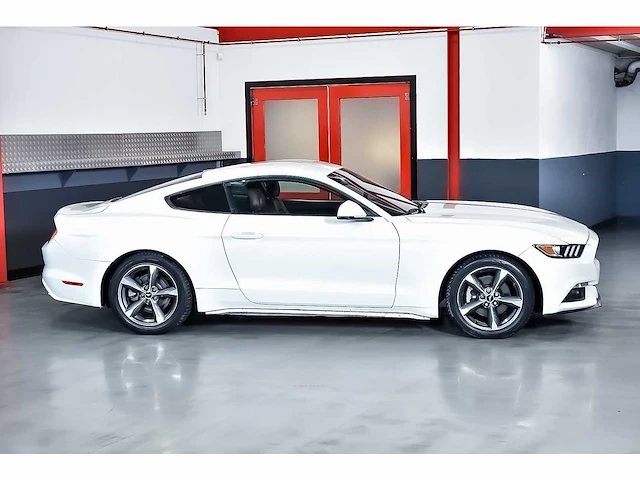 Ford mustang coupe 3,7l v6 - 2017 - afbeelding 6 van  84
