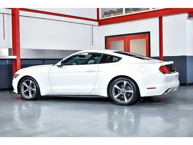 Ford mustang coupe 3,7l v6 - 2017 - afbeelding 30 van  84