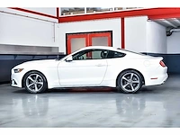 Ford mustang coupe 3,7l v6 - 2017 - afbeelding 32 van  84