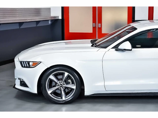 Ford mustang coupe 3,7l v6 - 2017 - afbeelding 33 van  84