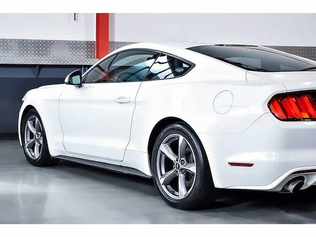 Ford mustang coupe 3,7l v6 - 2017 - afbeelding 40 van  84
