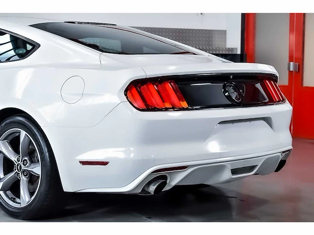 Ford mustang coupe 3,7l v6 - 2017 - afbeelding 41 van  84