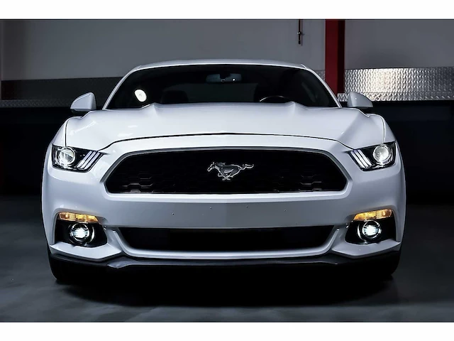 Ford mustang coupe 3,7l v6 - 2017 - afbeelding 34 van  84