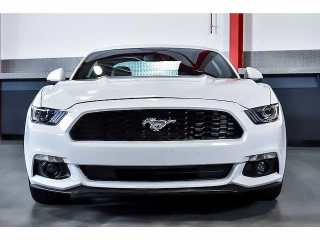 Ford mustang coupe 3,7l v6 - 2017 - afbeelding 45 van  84