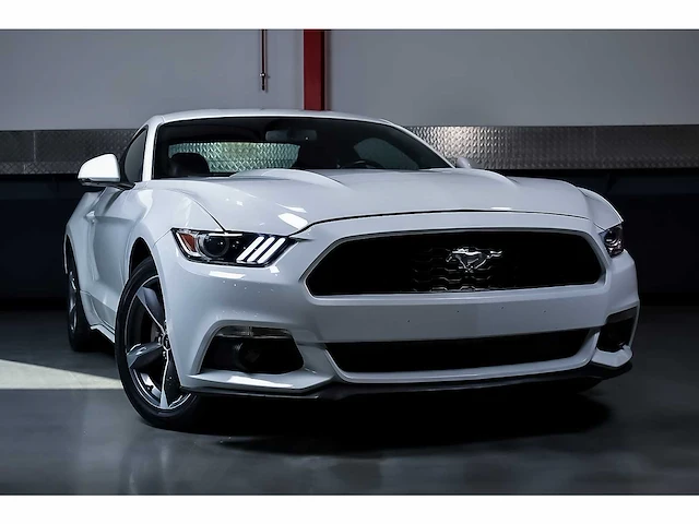 Ford mustang coupe 3,7l v6 - 2017 - afbeelding 78 van  84