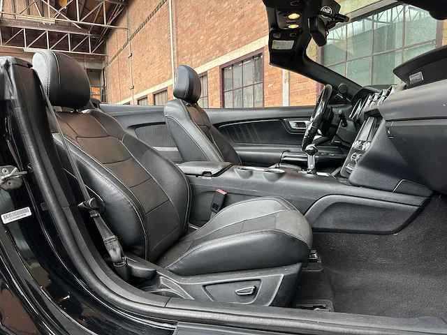 Ford mustang ecoboost cabriolet 290pk 2019 - afbeelding 26 van  29