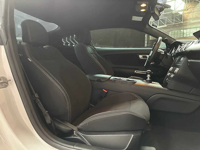 Ford mustang ecoboost (handgeschakeld) 290pk 2020 - afbeelding 39 van  43