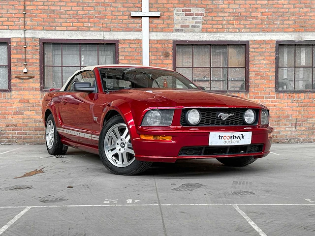 Ford mustang gt cabriolet 4.6 v8 305pk 2006 youngtimer - afbeelding 3 van  47