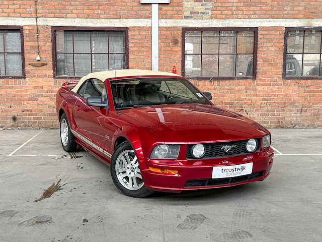 Ford mustang gt cabriolet 4.6 v8 305pk 2006 youngtimer - afbeelding 4 van  47