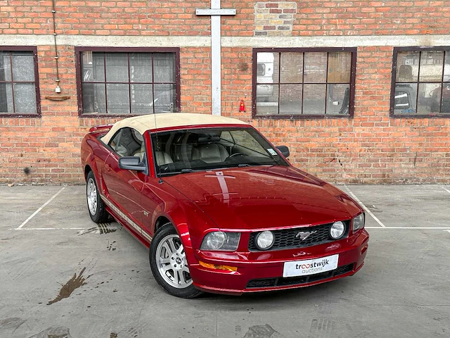 Ford mustang gt cabriolet 4.6 v8 305pk 2006 youngtimer - afbeelding 5 van  47
