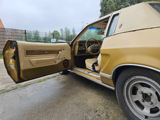 Ford mustang v8 ghia, 82-sh-74 - afbeelding 22 van  45