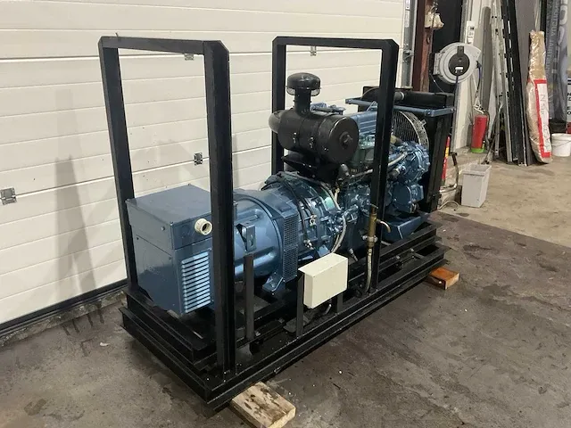 Ford noodstroomaggregaat 34kva - afbeelding 16 van  22