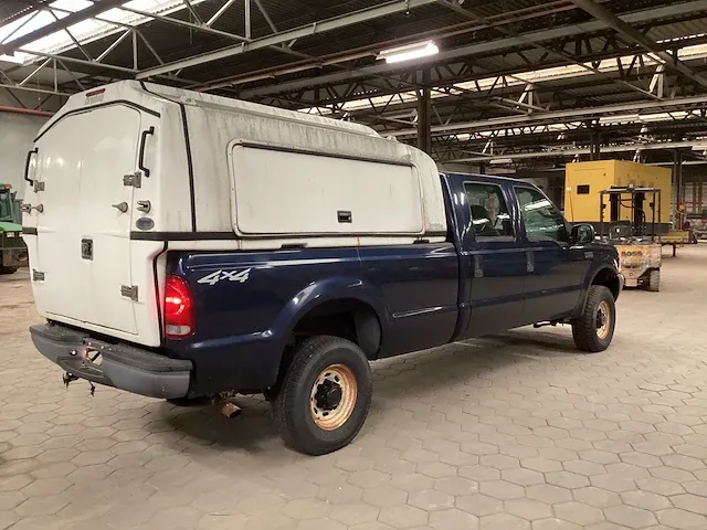 Ford pick-up f 350 personenauto - afbeelding 12 van  19