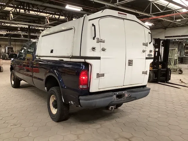 Ford pick-up f 350 personenauto - afbeelding 10 van  19