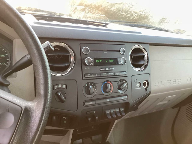 Ford pick up f350 personenauto - afbeelding 15 van  15