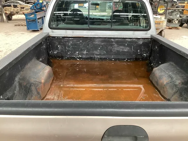 Ford pickup f 350 personenauto - afbeelding 12 van  16