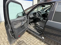 Ford s-max met kenteken 06-jtv-1 - afbeelding 2 van  16