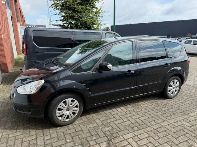 Ford s-max met kenteken 06-jtv-1 - afbeelding 9 van  16