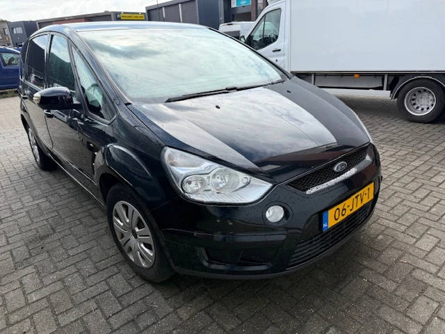 Ford s-max met kenteken 06-jtv-1 - afbeelding 14 van  16