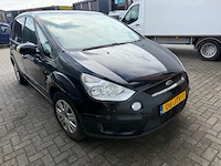 Ford s-max met kenteken 06-jtv-1 - afbeelding 14 van  16