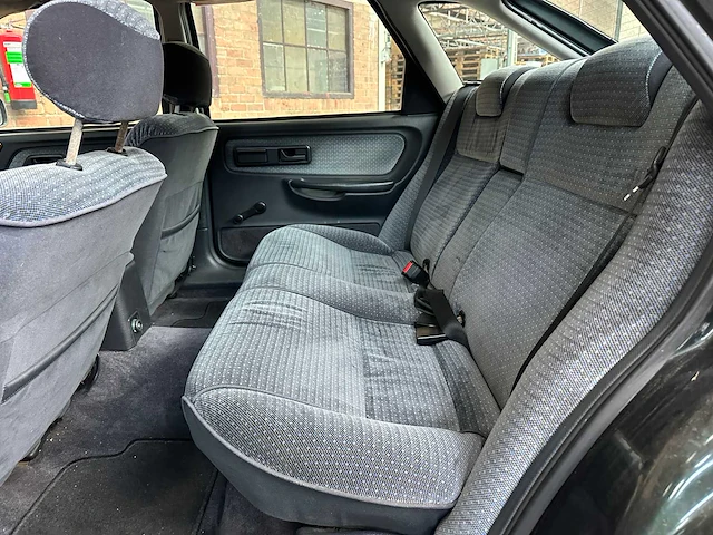 Ford scorpio 2.9i v6 platinum 1993 (org-nl), gx-bj-40 - afbeelding 31 van  38