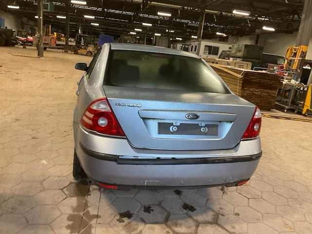 Ford sedan mondeo personenauto - afbeelding 12 van  15