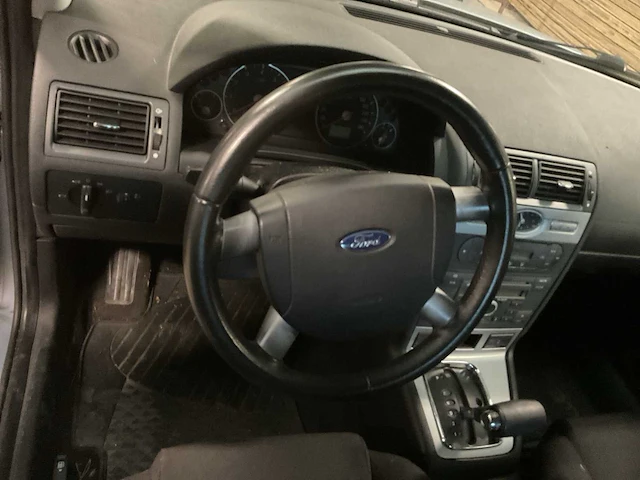 Ford sedan mondeo personenauto - afbeelding 10 van  15