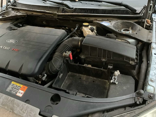 Ford sedan mondeo personenauto - afbeelding 12 van  15