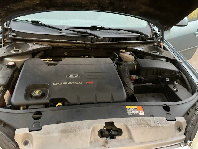Ford sedan mondeo personenauto - afbeelding 14 van  15