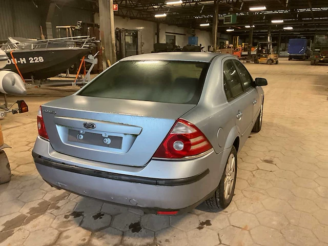 Ford sedan mondeo personenauto - afbeelding 4 van  15