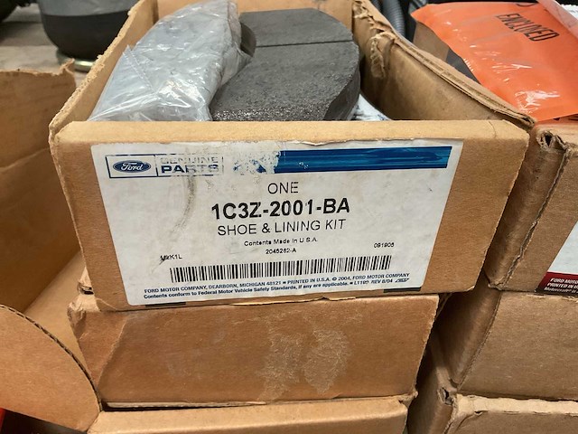 Ford shoe and lining kit (3x) - afbeelding 3 van  4