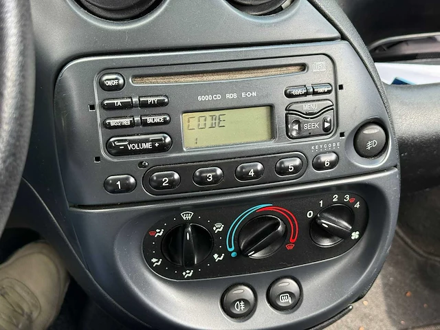 Ford streetka 1.6, xt-843-l - afbeelding 6 van  7