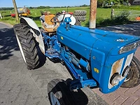 Ford super dexta oldtimer tractor - afbeelding 2 van  22