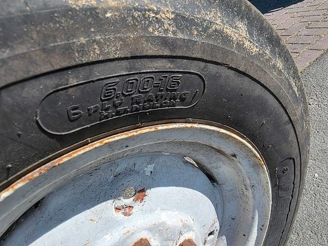 Ford super dexta oldtimer tractor - afbeelding 3 van  22