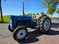 Ford super dexta oldtimer tractor - afbeelding 1 van  22