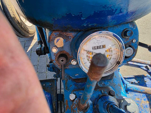 Ford super dexta oldtimer tractor - afbeelding 15 van  22