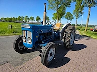 Ford super dexta oldtimer tractor - afbeelding 12 van  22