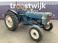 Ford super dexta tweewielaangedreven landbouwtractor - afbeelding 2 van  10