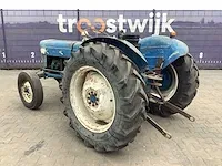 Ford super dexta tweewielaangedreven landbouwtractor - afbeelding 4 van  10