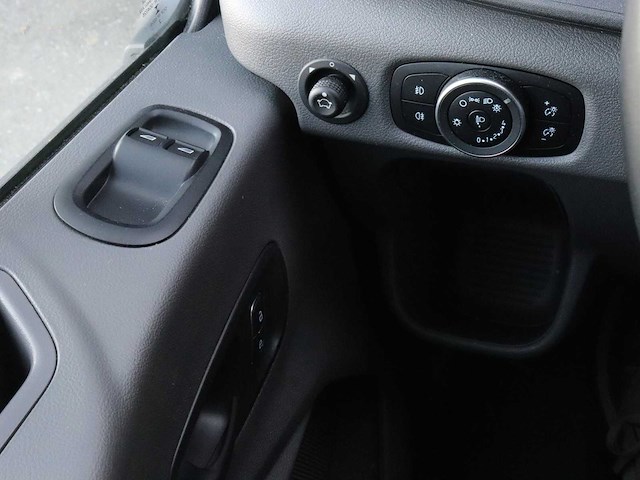 Ford transit 290 2.0 tdci l2h2 trend van | vrf-27-t - afbeelding 17 van  23