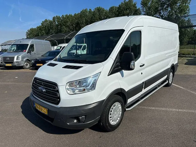 Ford transit bedrijfswagen - afbeelding 1 van  10