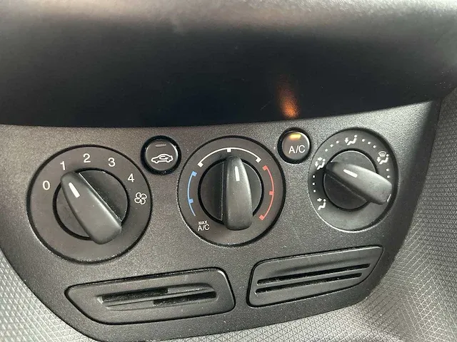Ford transit connect 1.5 tdci l1 economy | van | v-567-nn - afbeelding 8 van  22