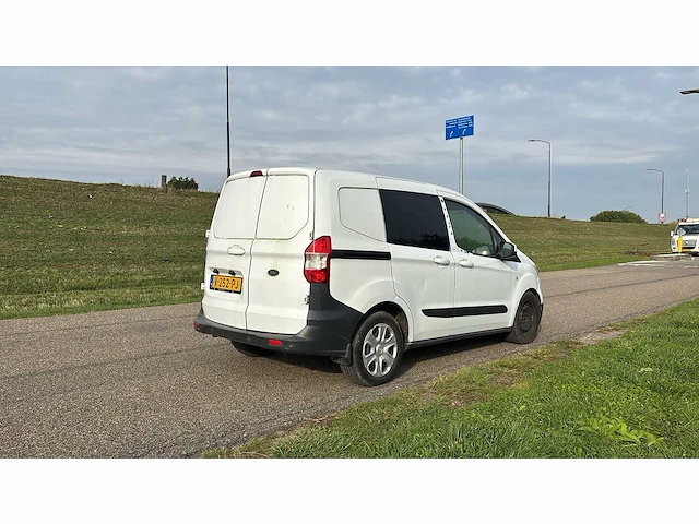 Ford transit courier 1.5 tdci trend | v-252-pj i - afbeelding 6 van  13