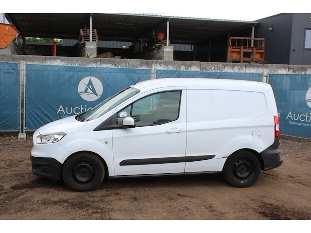 Ford transit courier diesel 2015 - afbeelding 1 van  1