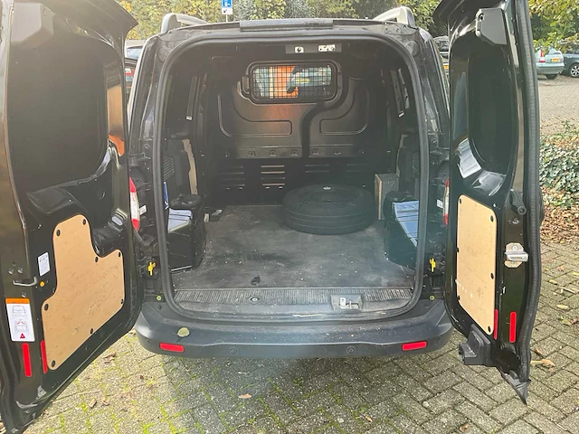 Ford transit courier personenauto - afbeelding 25 van  27